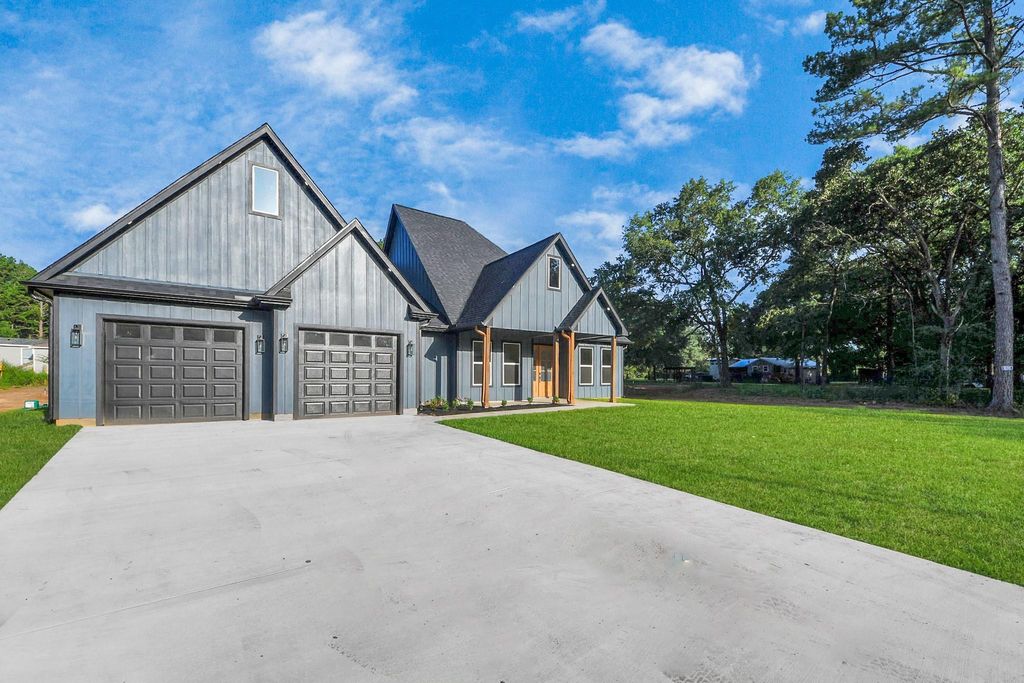 Photo of 15315 Alchester Ct, Plantersville, TX 77363 (MLS # 16864812)