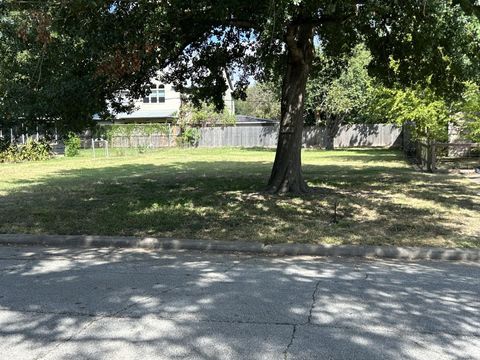 Photo of 3214 W Elmridge Street W, Houston, TX 77025 (MLS # 53761988)