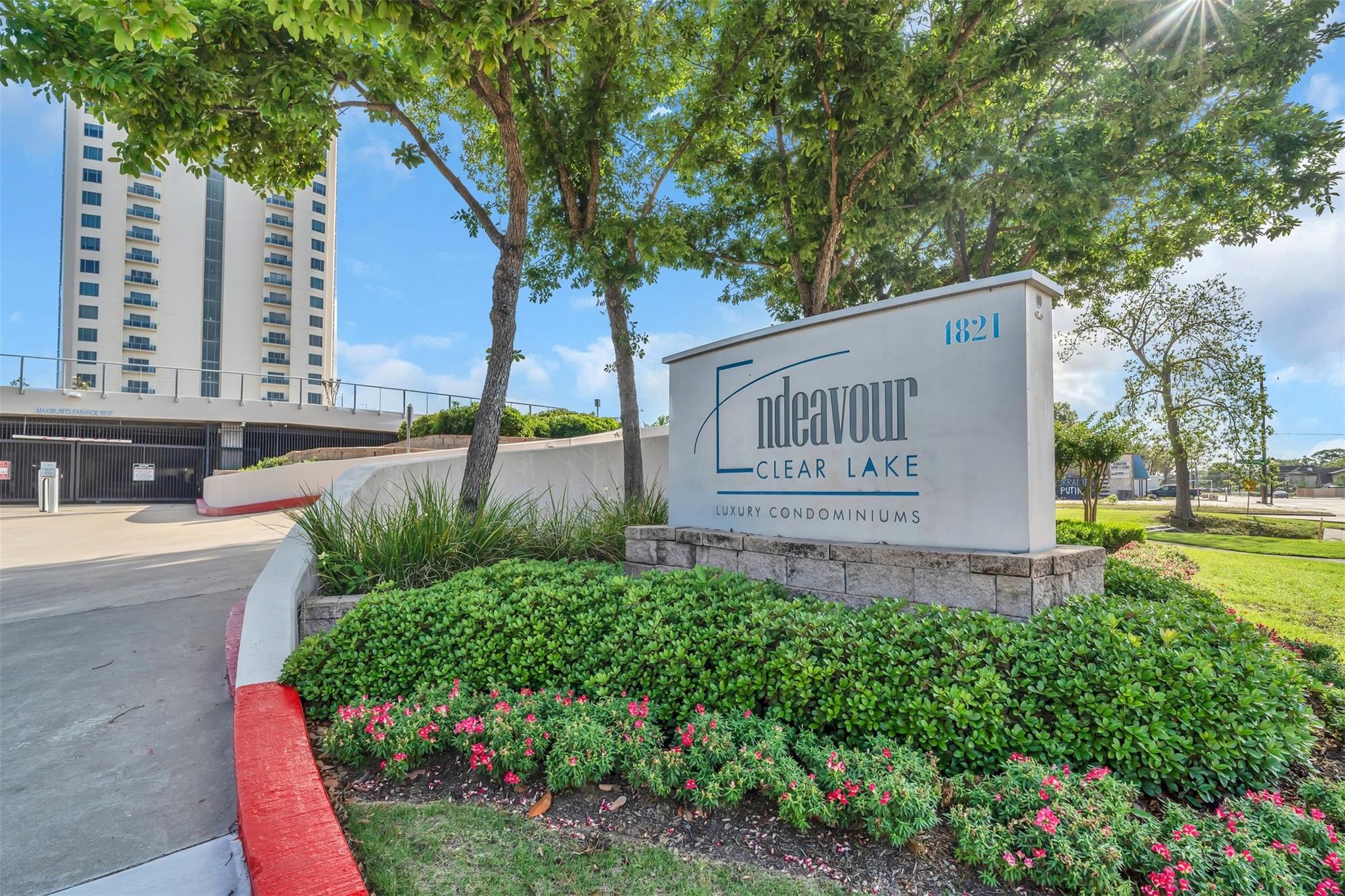 4821 Nasa Pkwy Parkway 21W