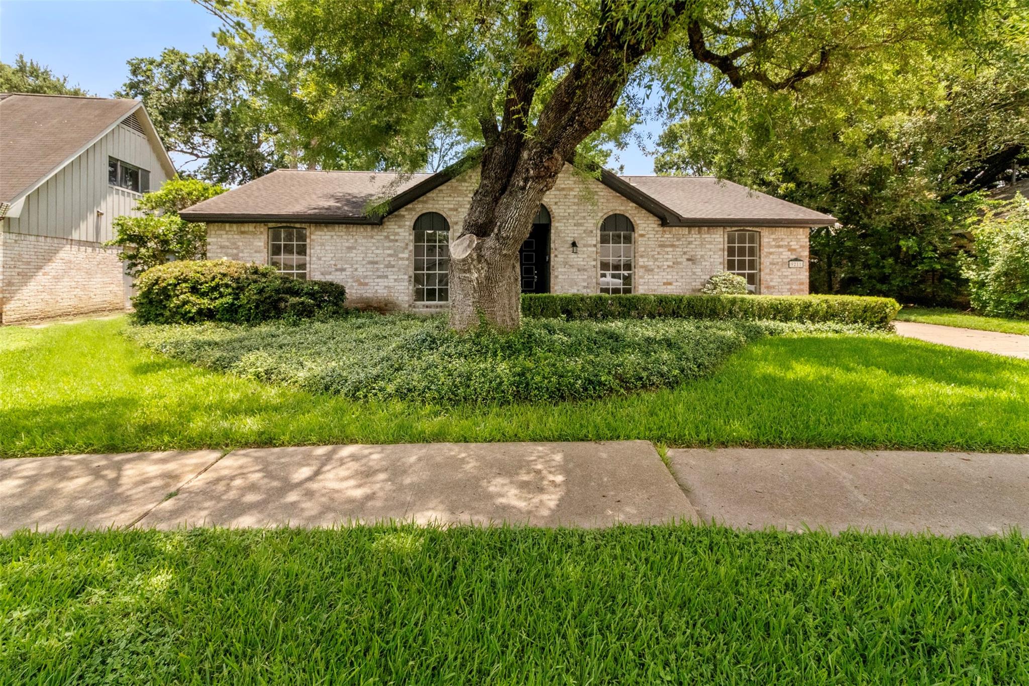 9211 Meaux Drive