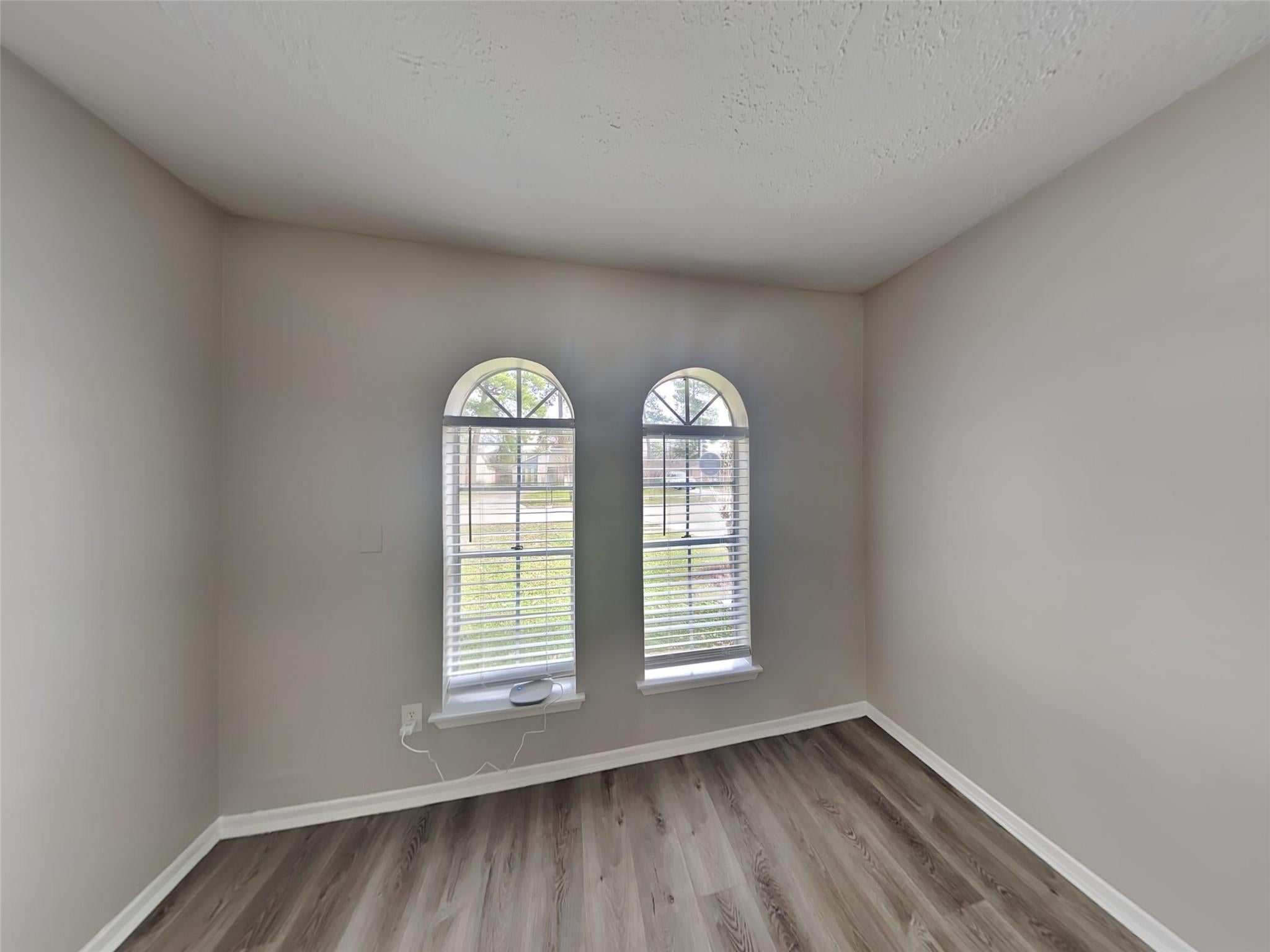 23827 Beaverwood Drive