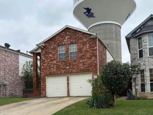 1416 Drake Lane
