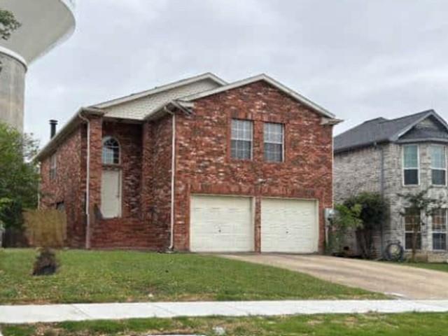 1416 Drake Lane