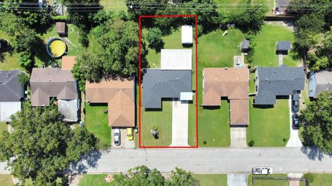 Tiny photo for 5202 Pensdale Street, Houston, TX 77033 (MLS # 45701908)
