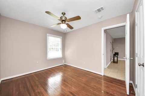 Tiny photo for 5202 Pensdale Street, Houston, TX 77033 (MLS # 45701908)
