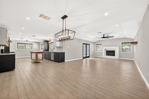 Photo of 809 Bernard Avenue, Rosenberg, TX 77471 (MLS # 29833436)