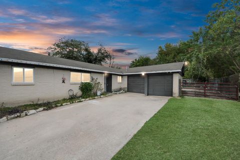 Photo of 6242 Oakham Street, Houston, TX 77085 (MLS # 84623275)