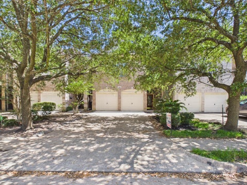 Photo of 5449 Fairdale Lane, Houston, TX 77056 (MLS # 47412720)