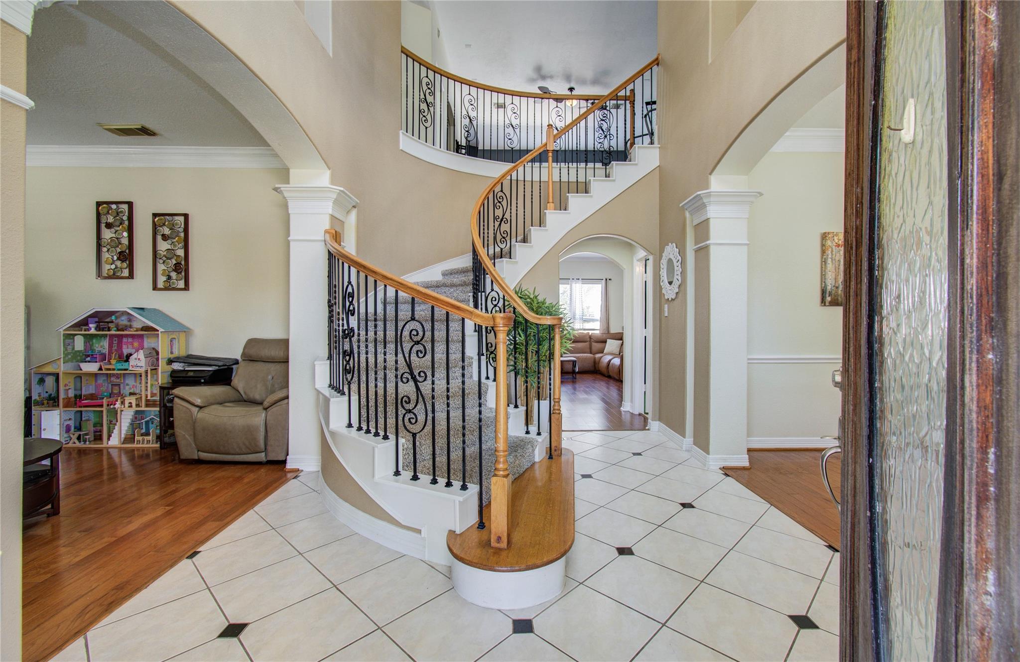 2104 Windy Shores Drive