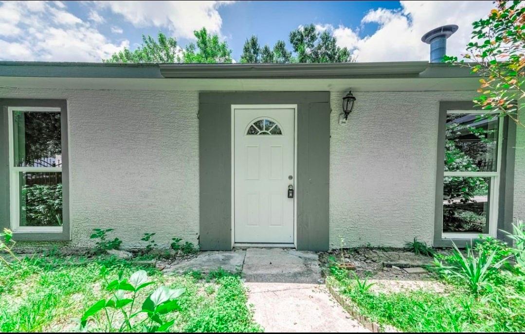 1305 Winchester Dr