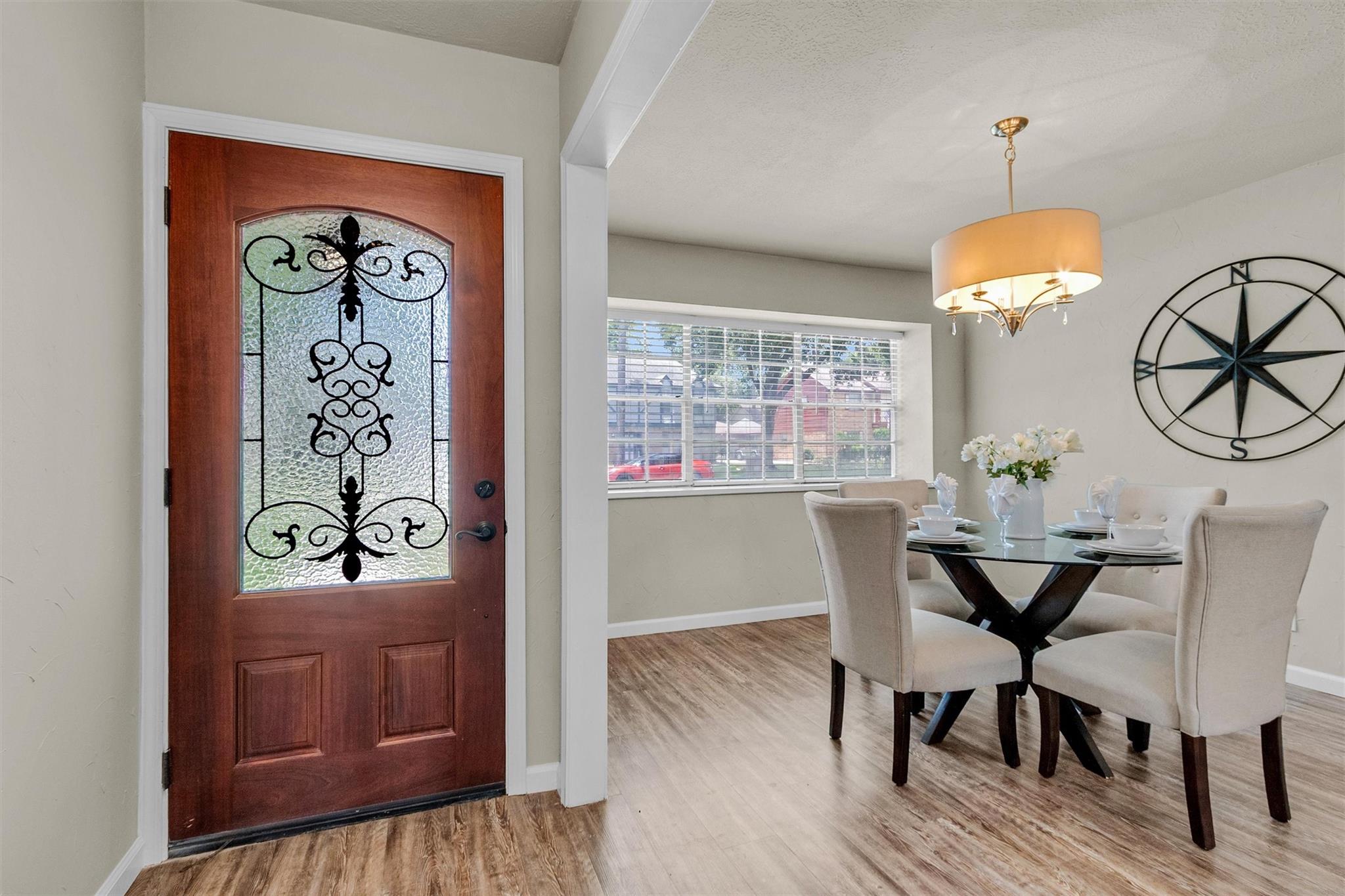 7911 Heathrow Lane