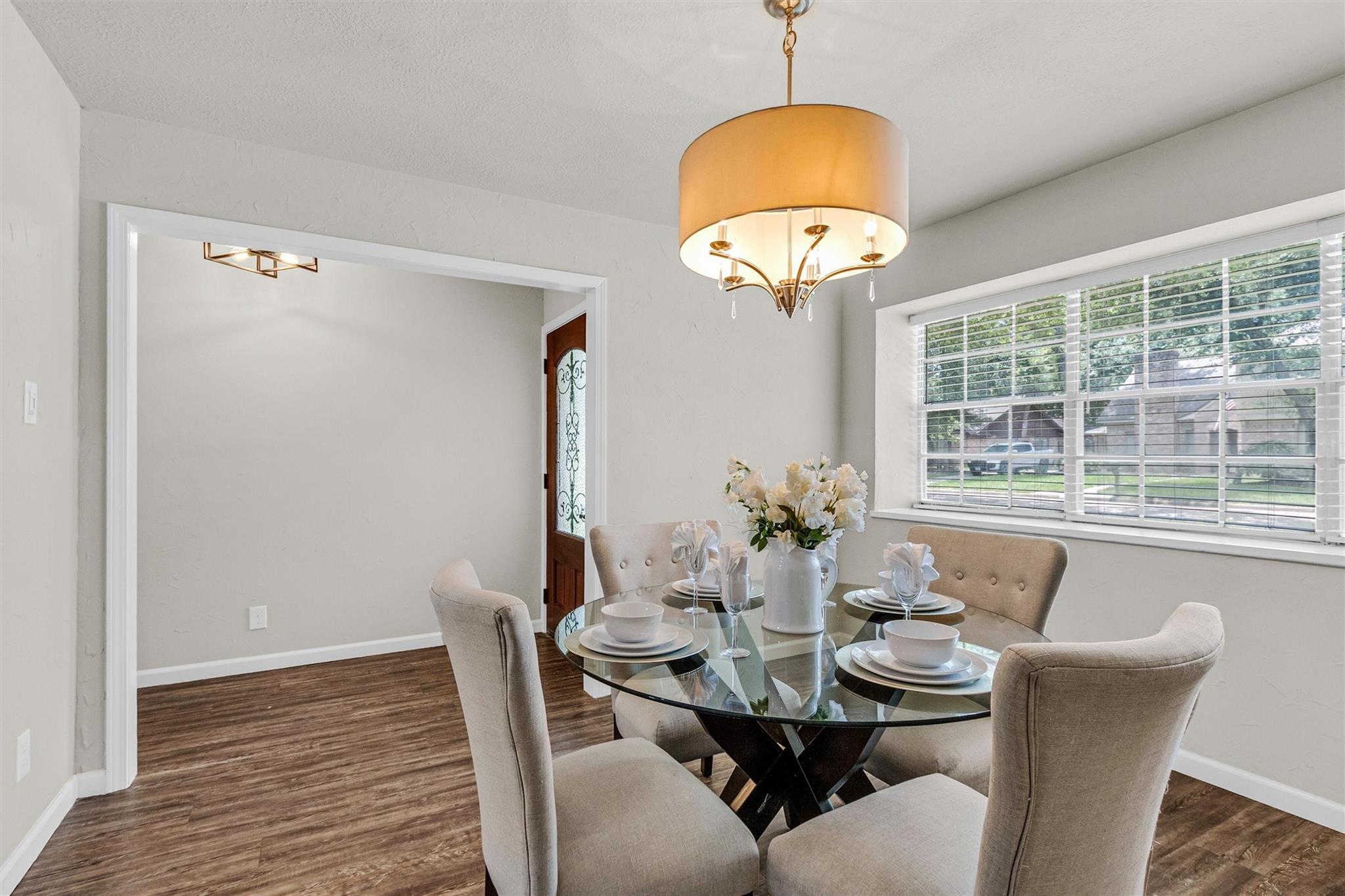 7911 Heathrow Lane