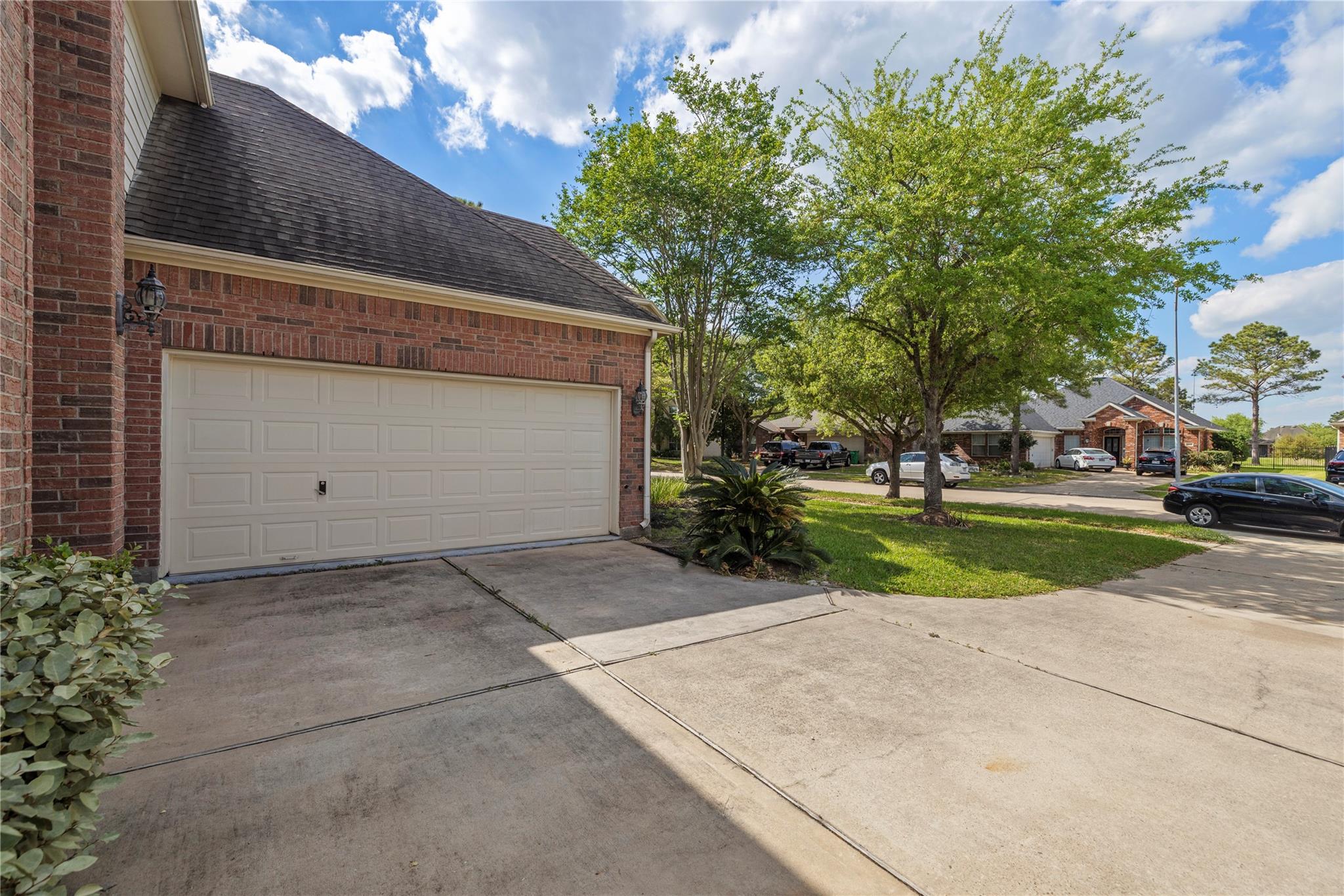 1111 Blue Leaf Drive