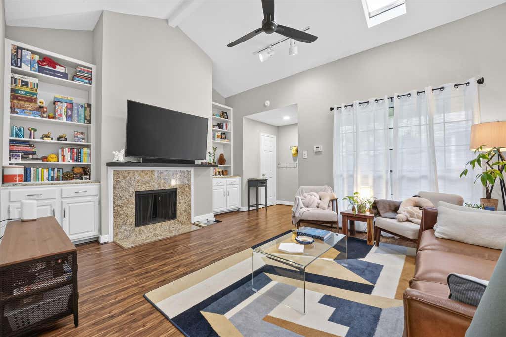 Photo of 4000 Purdue Street #102, Houston, TX 77005 (MLS # 70234107)