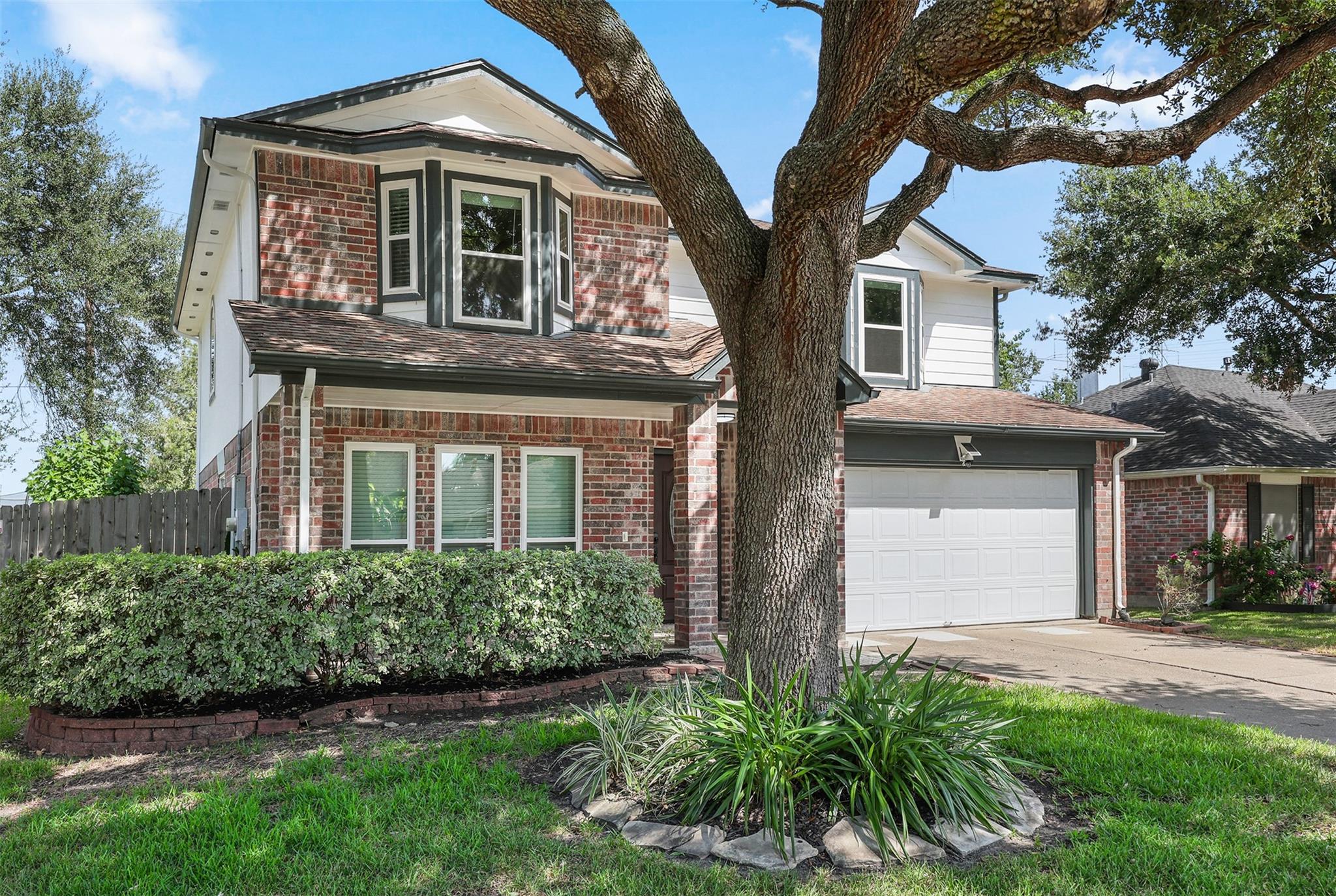 602 Oak Briar Drive