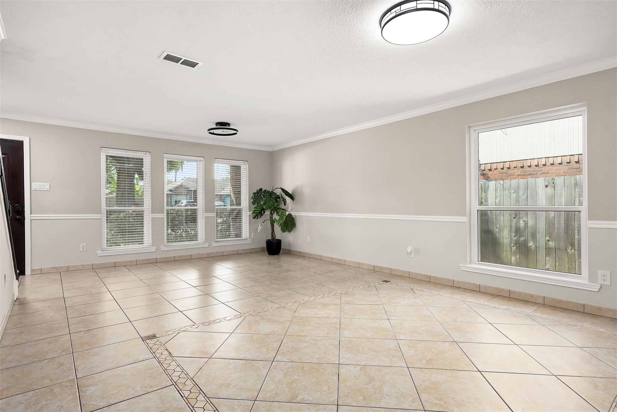 602 Oak Briar Drive