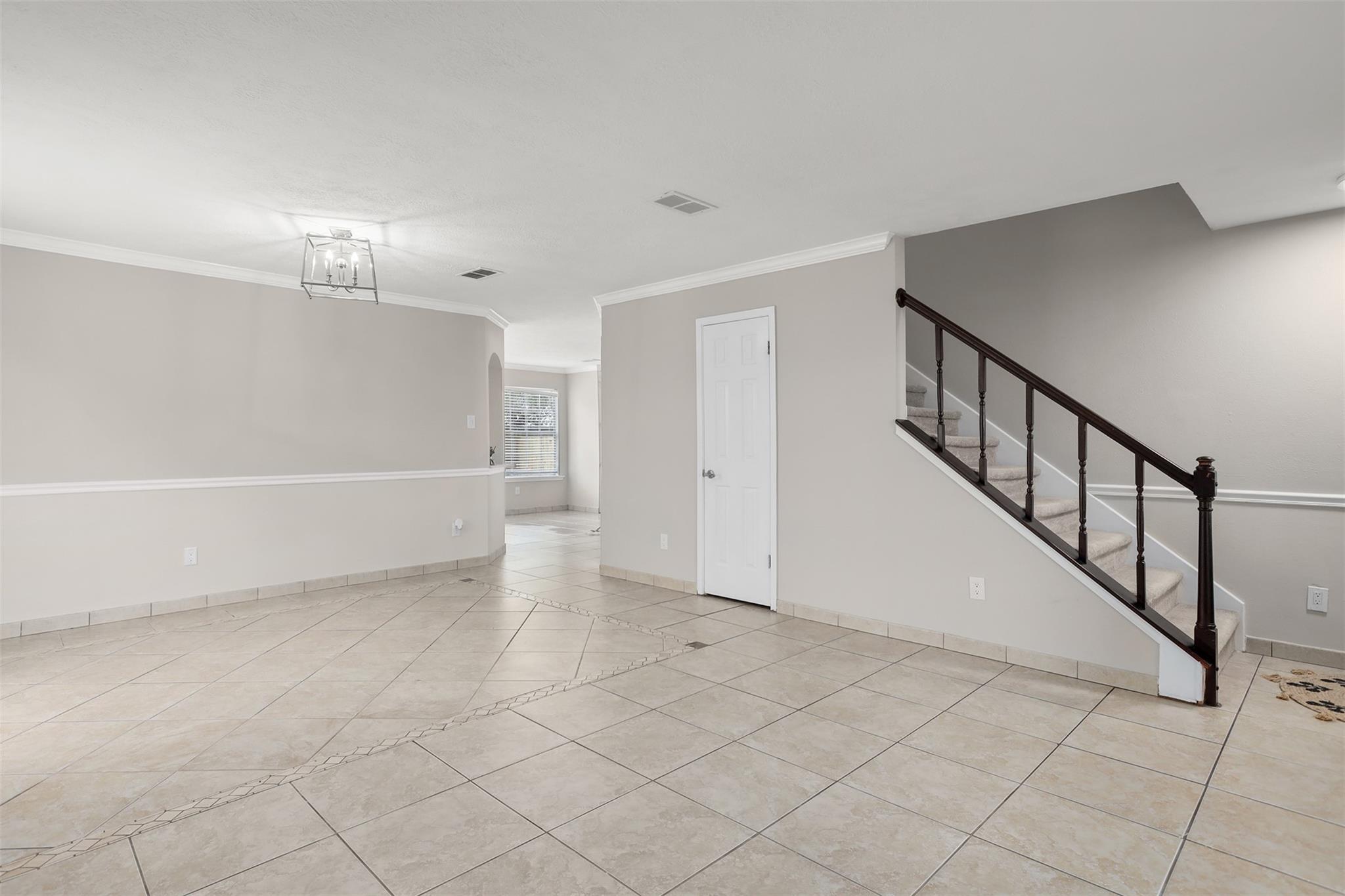 602 Oak Briar Drive