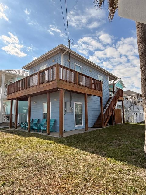 Photo of 1401 12th Street, Galveston, TX 77550 (MLS # 35671616)