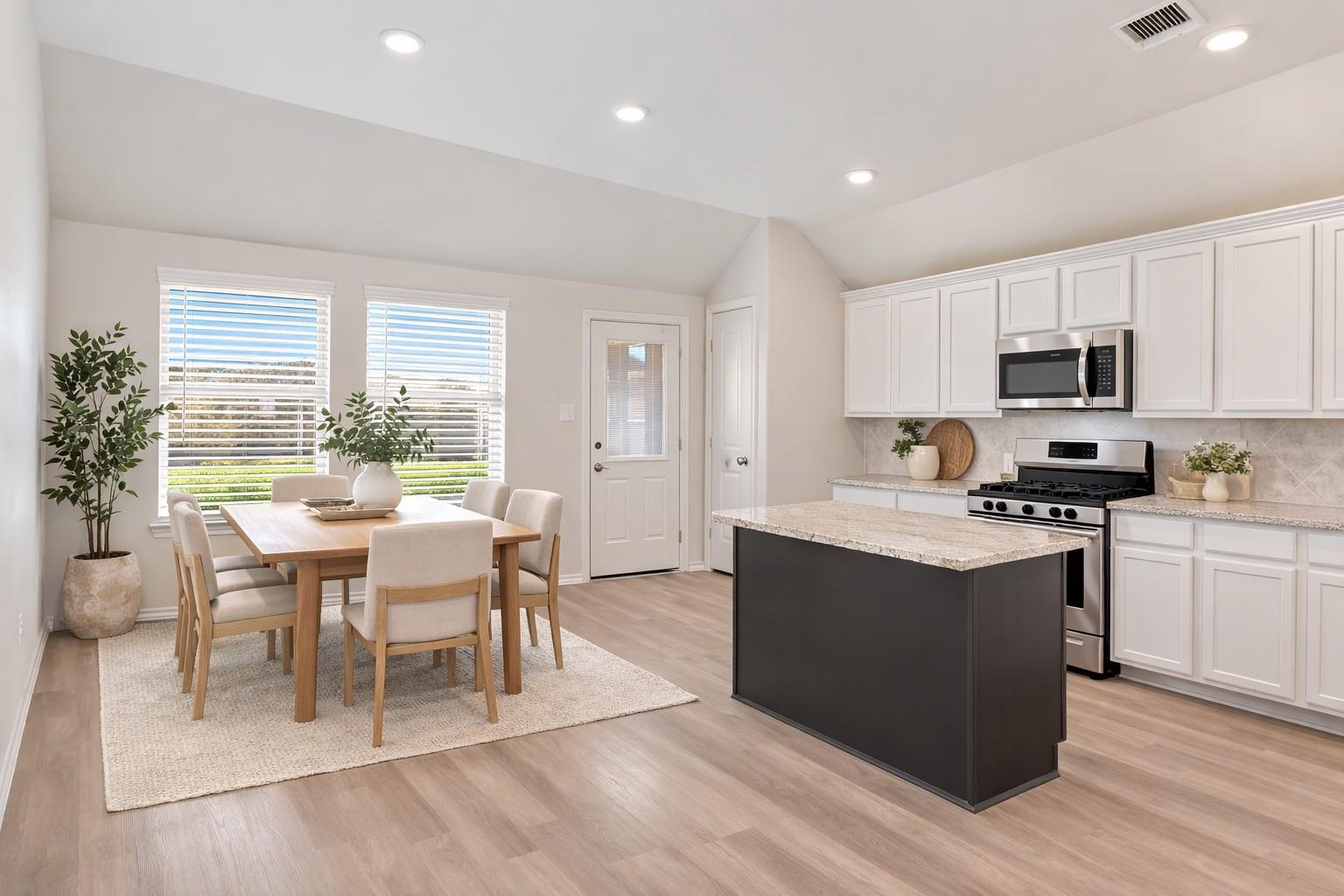 4332 Mocking Run Lane