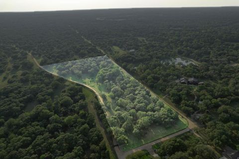Photo of 0 Cr 153, Columbus, TX 78934 (MLS # 44839938) Photo of 0 Cr 153, Columbus, TX 78934 (MLS # 44839938)