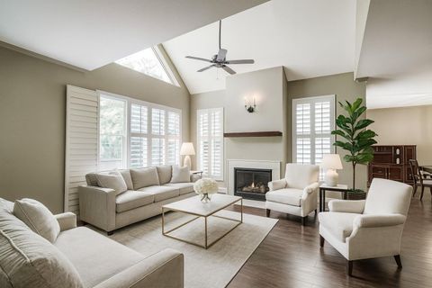 Photo of 246 Litchfield Lane, Houston, TX 77024 (MLS # 29942166)