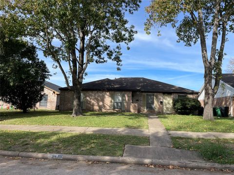 Photo of 9436 Tooley Drive, Houston, TX 77031 (MLS # 97148454)
