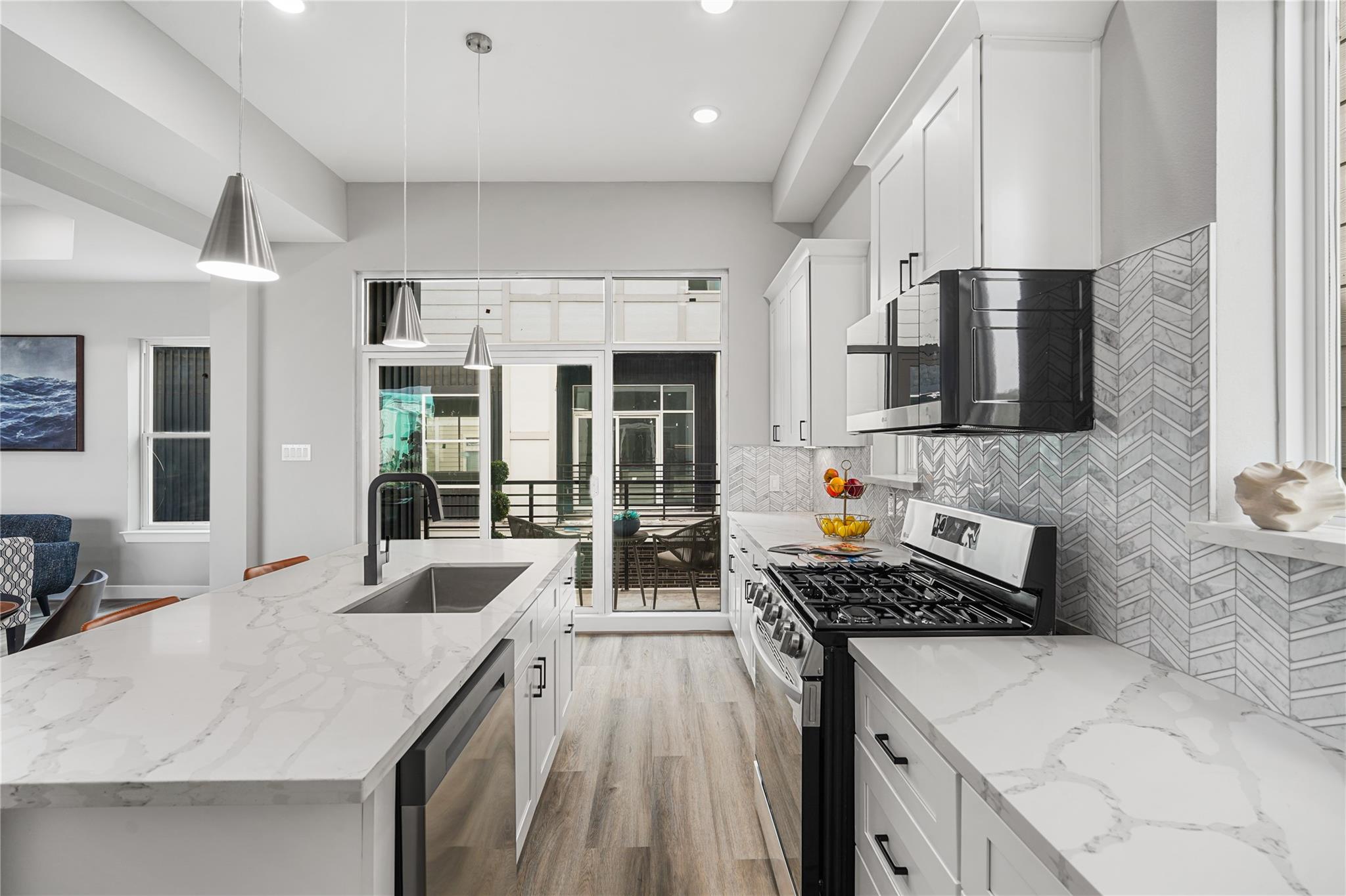 1224 W 18th Street