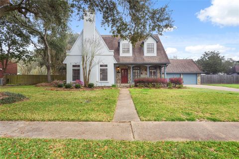 Photo of 105 Strawberry Drive, Lake Jackson, TX 77566 (MLS # 80602153)