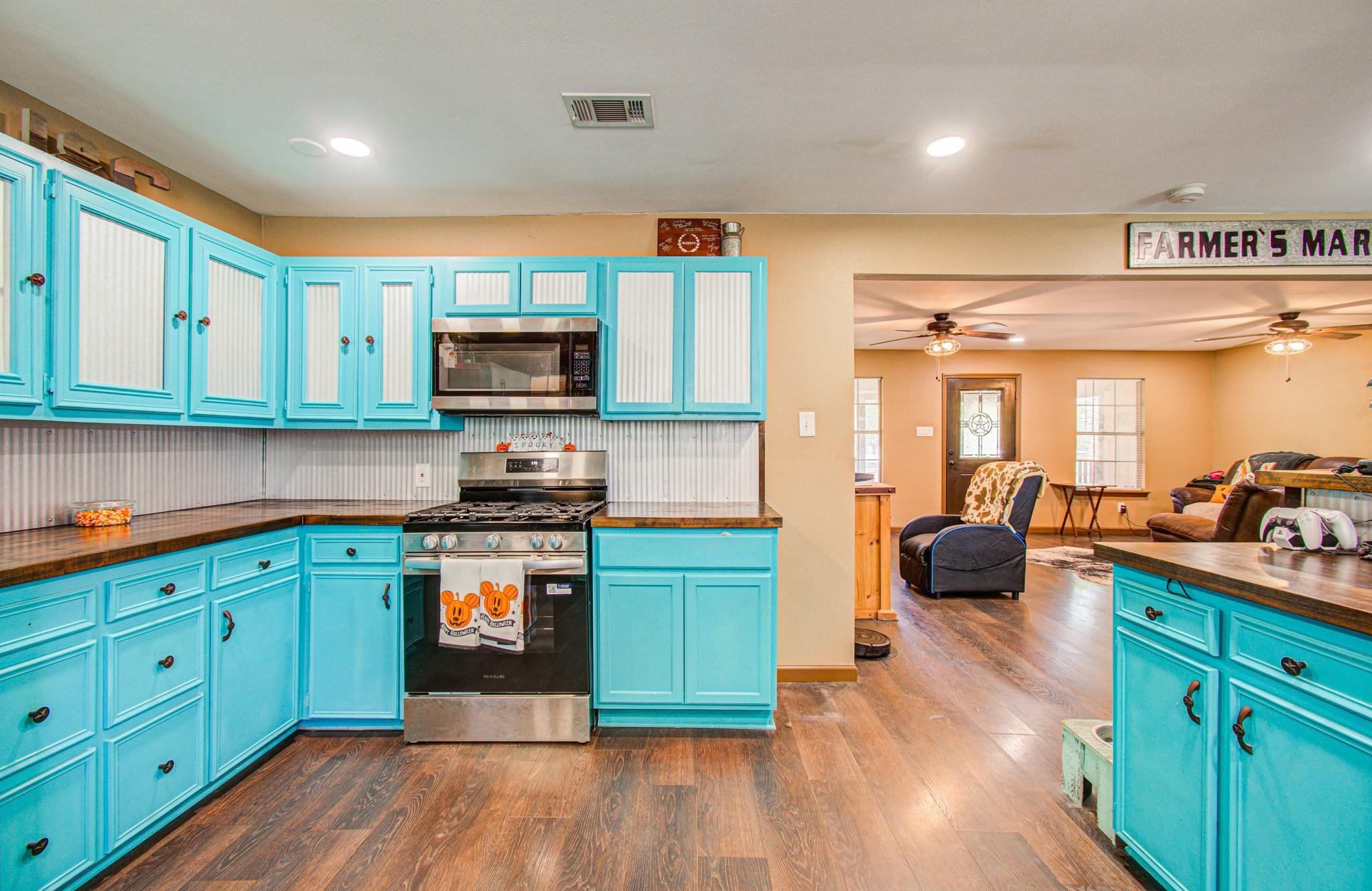 530 Hickory Oaks Lane