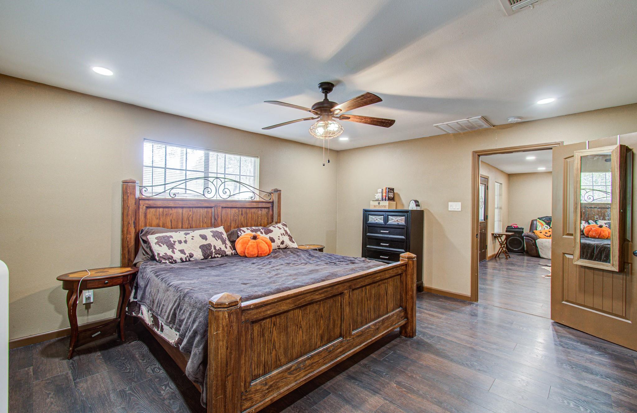 530 Hickory Oaks Lane