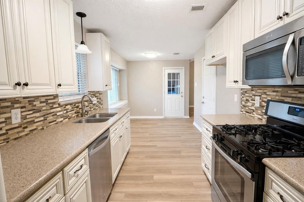 Photo of 3618 Raindrops Road, Pasadena, TX 77505 (MLS # 43528580)