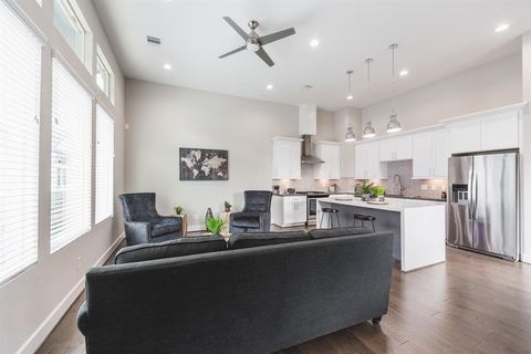 Tiny photo for 2149 Hoskins Drive, Houston, TX 77080 (MLS # 43520609)