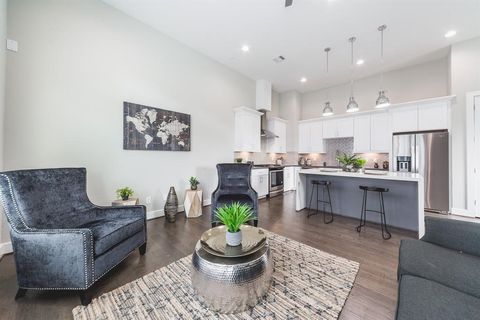 Tiny photo for 2149 Hoskins Drive, Houston, TX 77080 (MLS # 43520609)