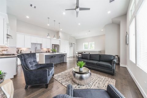 Tiny photo for 2149 Hoskins Drive, Houston, TX 77080 (MLS # 43520609)