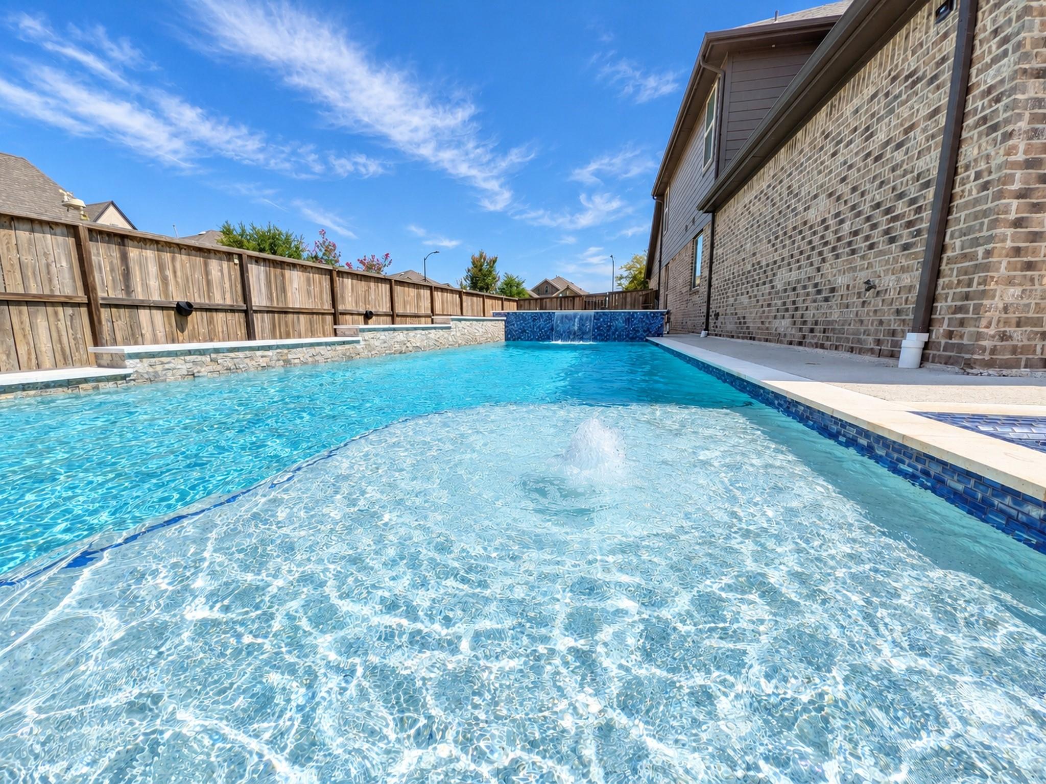 6911 Montclair Colony Trail