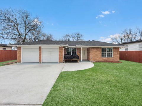Photo of 2716 Southmore Avenue, Pasadena, TX 77502 (MLS # 3200466)