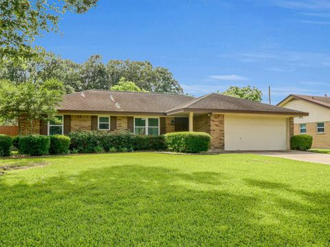 Photo of 805 Bluebonnet Lane ST, Katy, TX 77493 (MLS # 56911991)