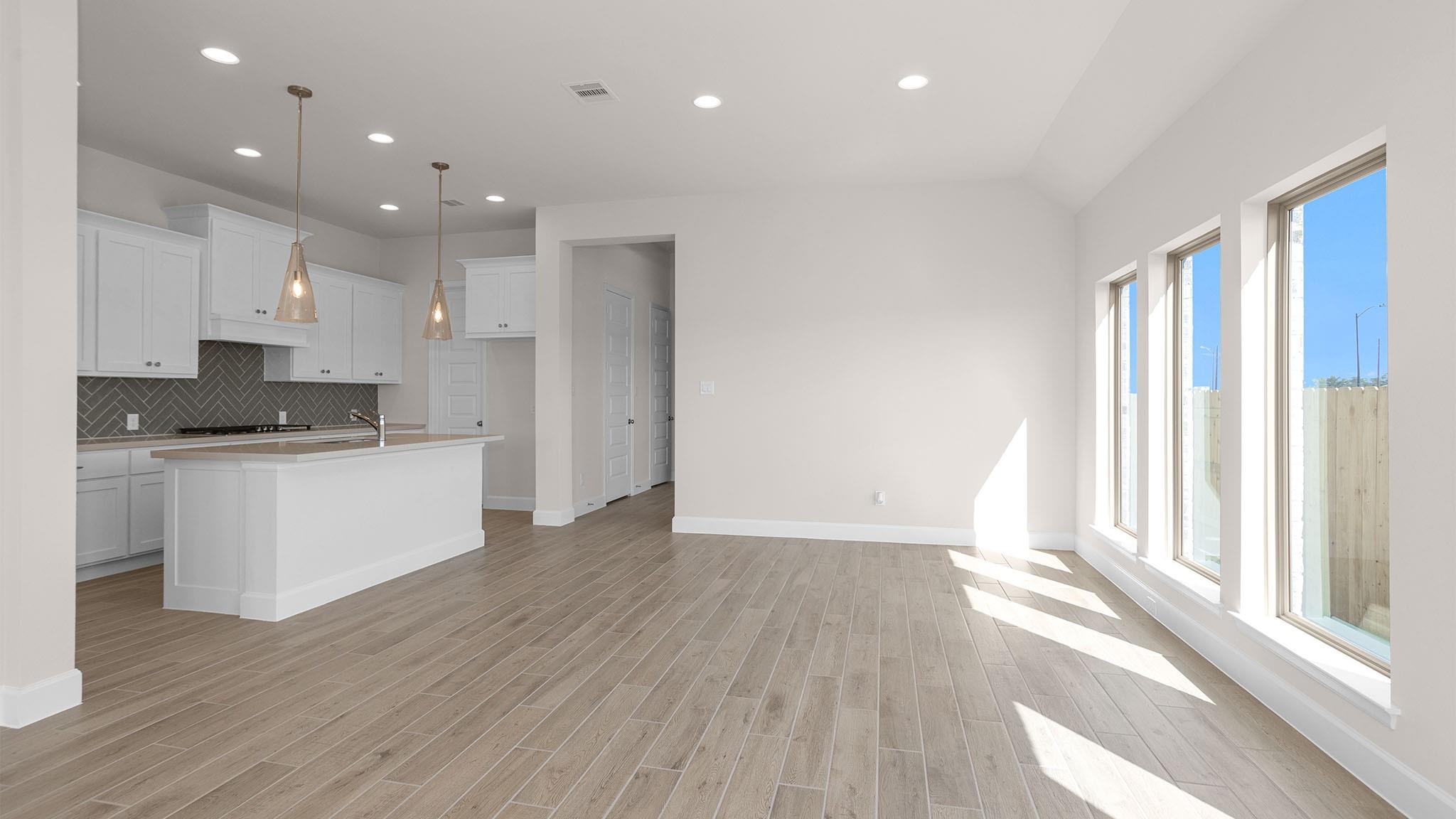 7407 Hemlock Crest Drive