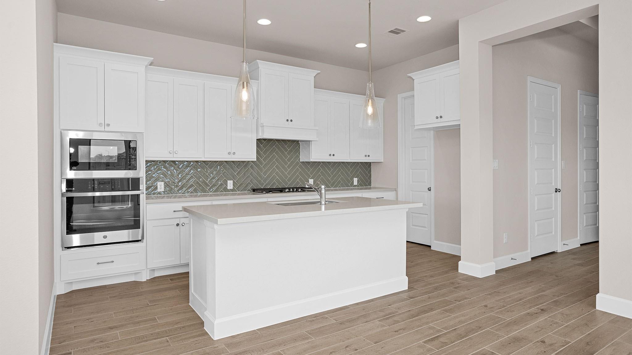 7407 Hemlock Crest Drive