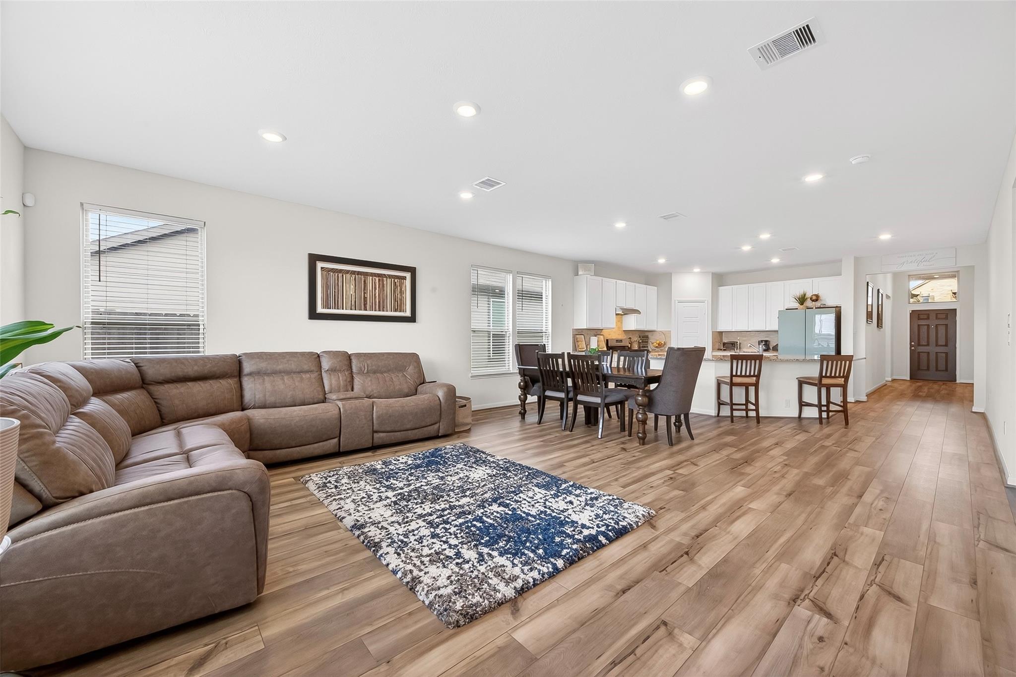 3043 Kastania Lane