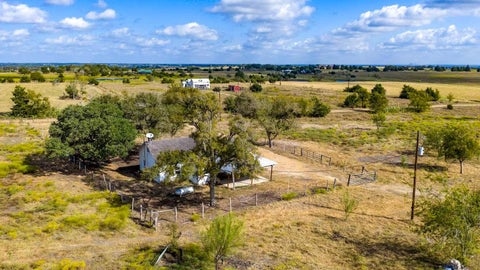 Photo of 1 Berger Road, Schulenburg, TX 78945 (MLS # 35434718)