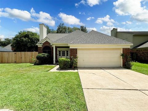 Photo of 5202 Spring Circle Drive, Pearland, TX 77584 (MLS # 45648818)
