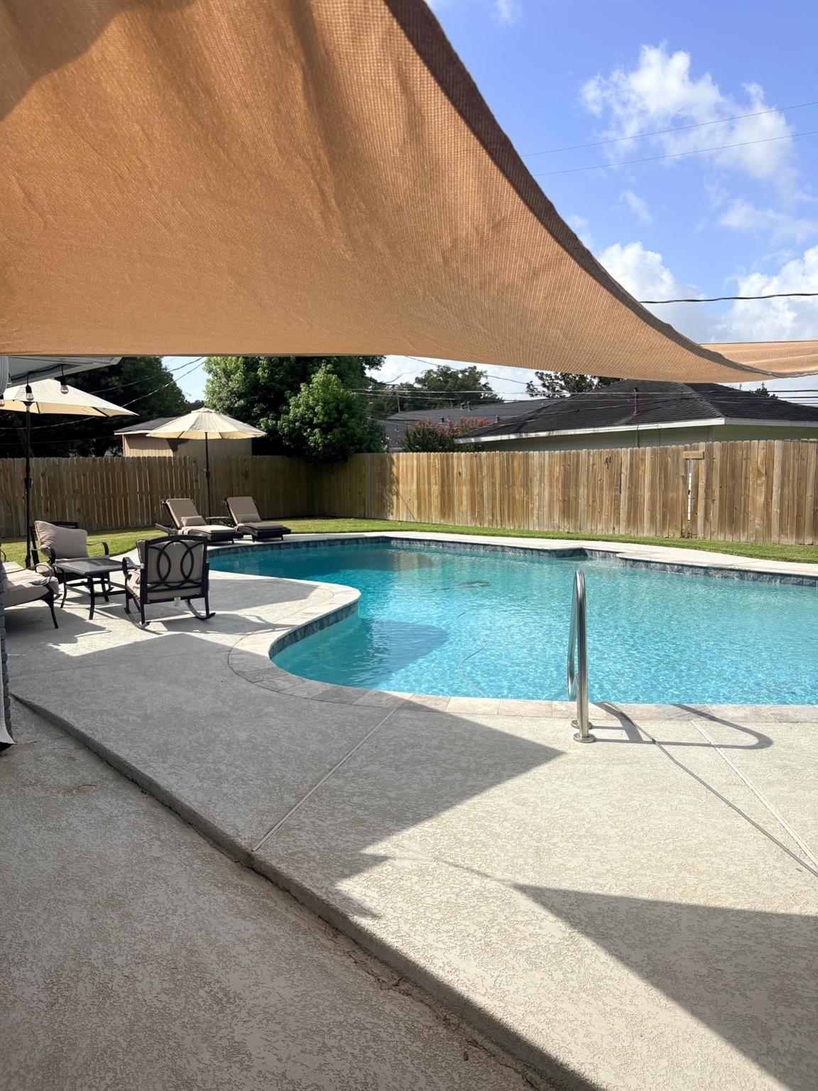 5113 Inverness Drive