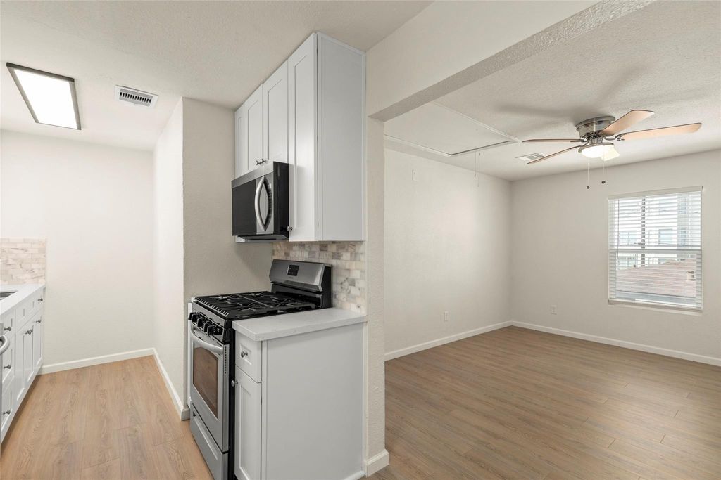 Photo of 6327 Illinois Street #A, Houston, TX 77021 (MLS # 10038273)