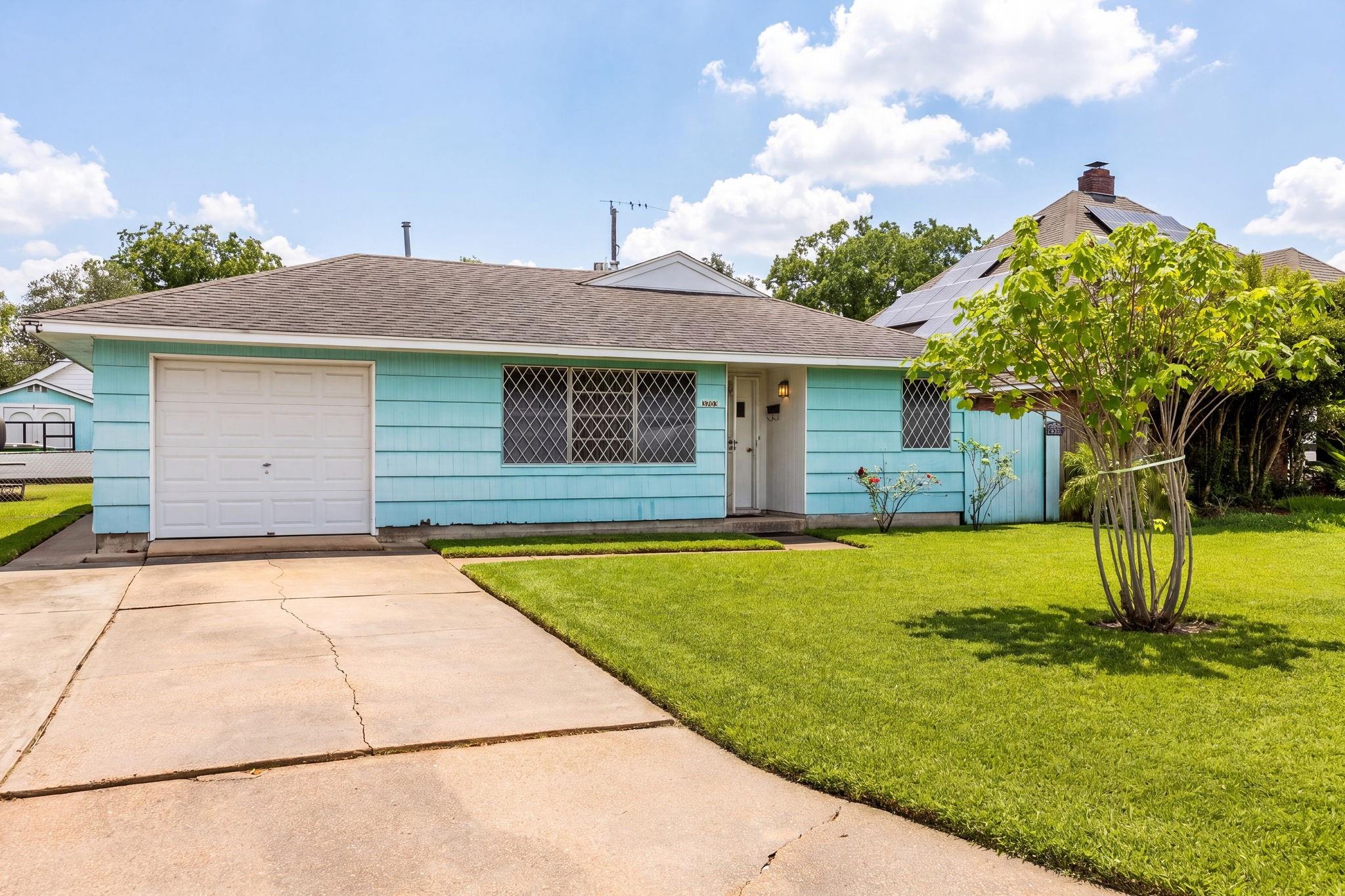 3703 Tanglebriar Drive