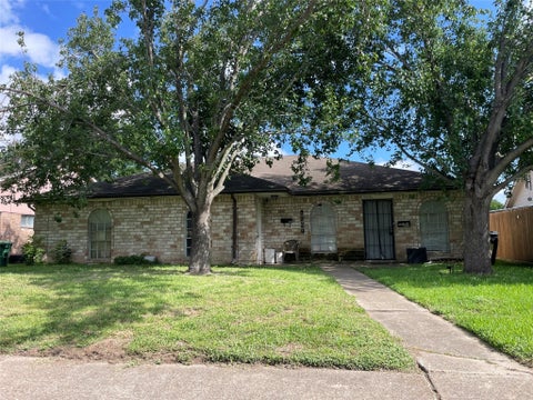 Photo of 9328 Tooley Drive, Houston, TX 77031 (MLS # 51358072)