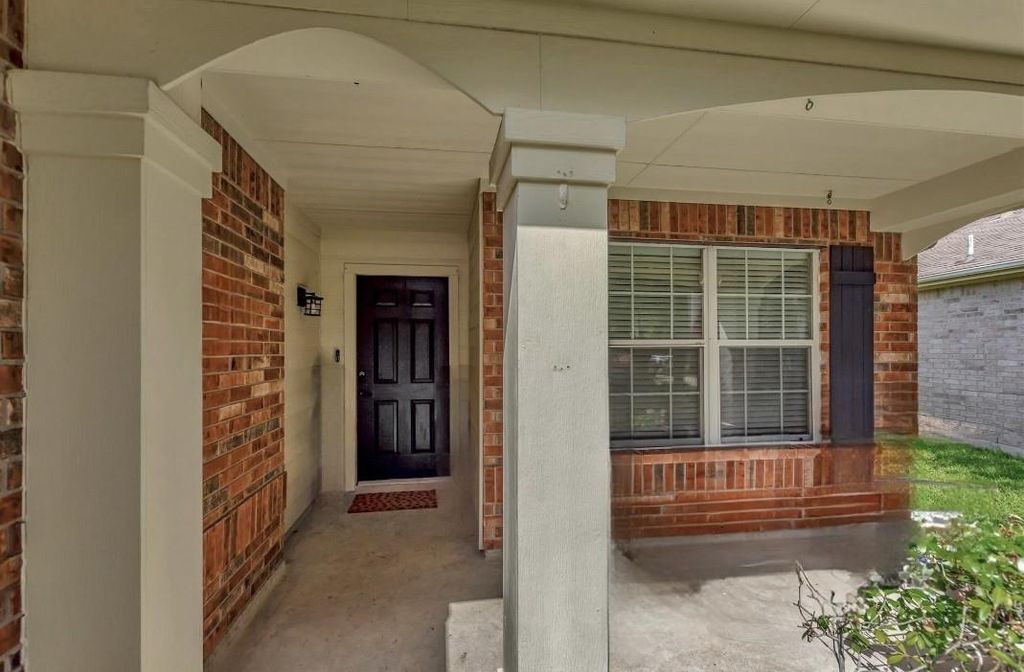 Photo of 10215 Peridot Cove, Houston, TX 77095 (MLS # 92083971)