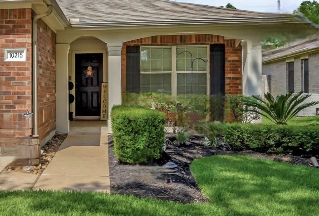 Photo of 10215 Peridot Cove, Houston, TX 77095 (MLS # 92083971)