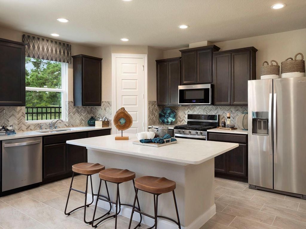 Photo of 535 Avisa Drive, Kemah, TX 77565 (MLS # 4431731)