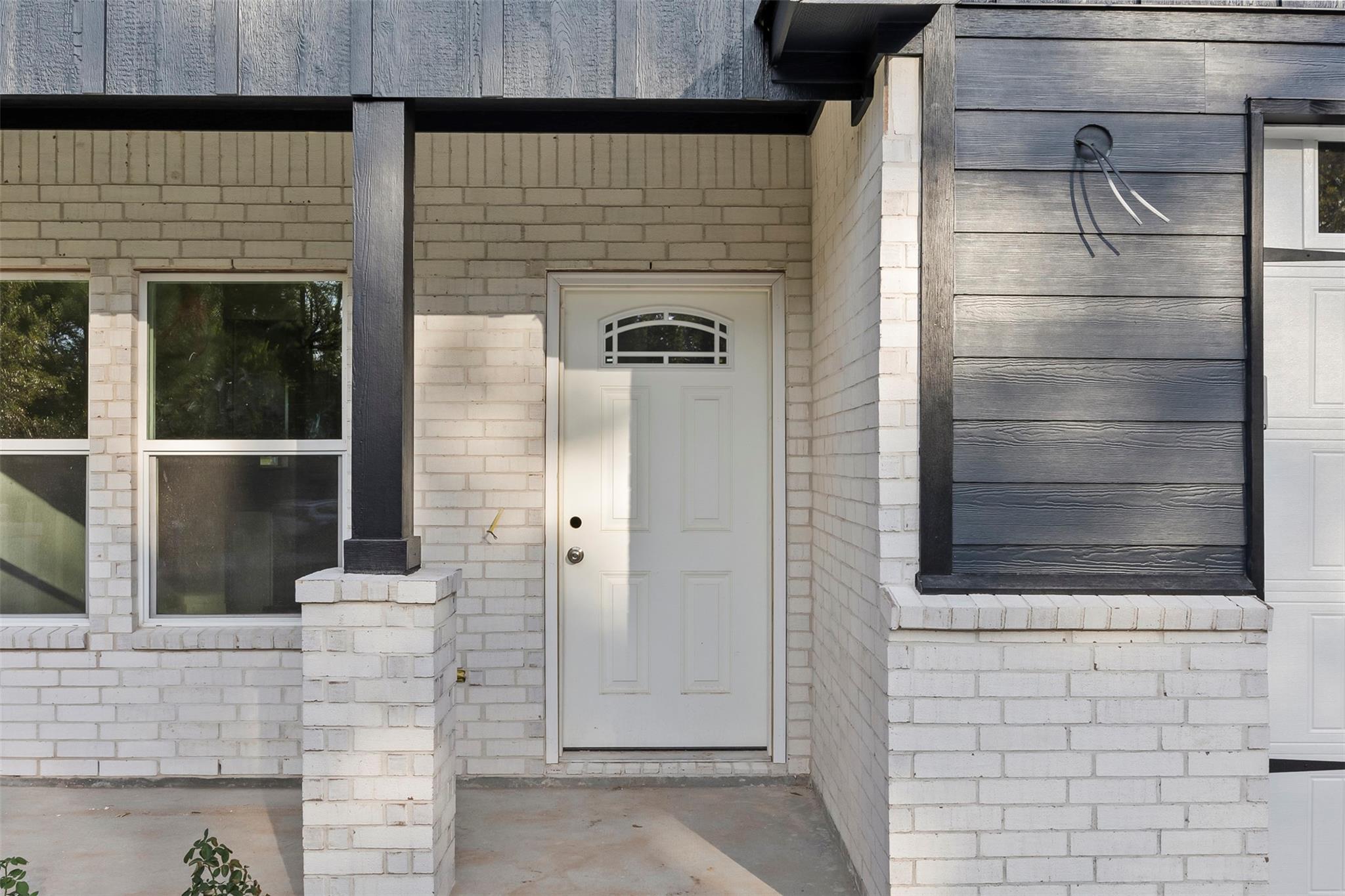 15119 Arrowhead Loop E Road